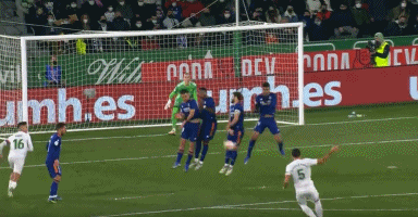 一齐登场！齐达内中国风亮相FC嘉年华，传奇卡重磅揭晓！